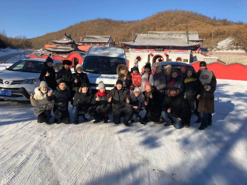 Мы примут заявку на лечение и протезирование зубов.